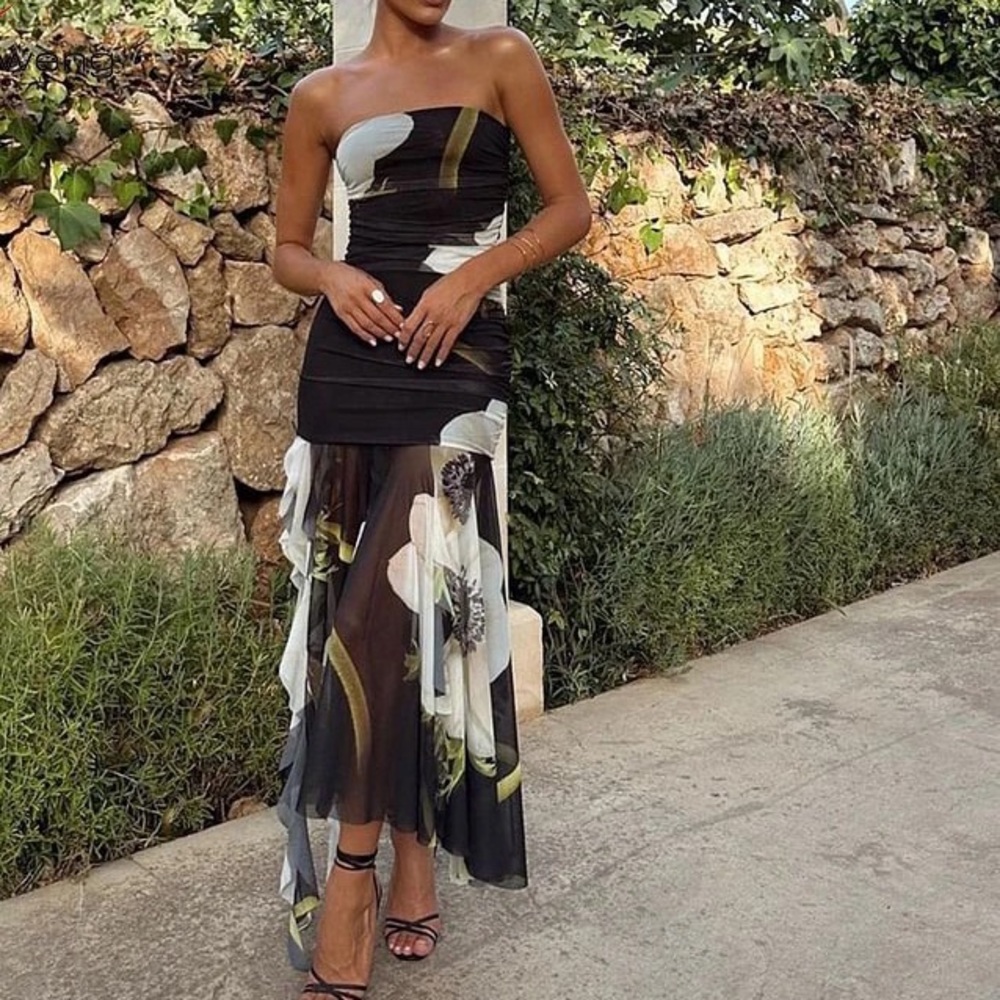 Kylee Dress - Picture 2 of 5
